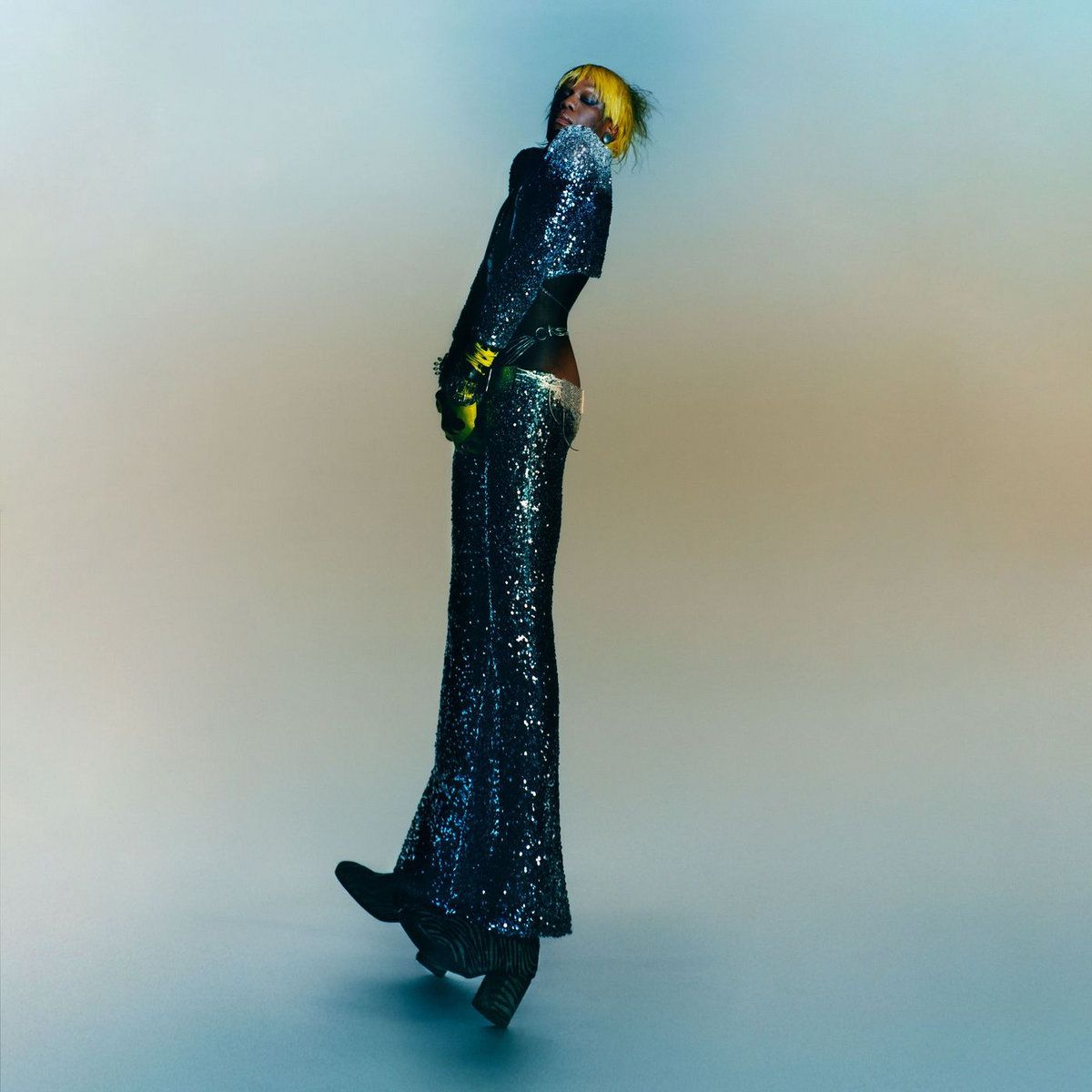 Yves Tumor - Praise A Lord Who Chews But Which Does Not Consume; (Or Simply, Hot Between Worlds) | Warp Records (WARPLP354I)