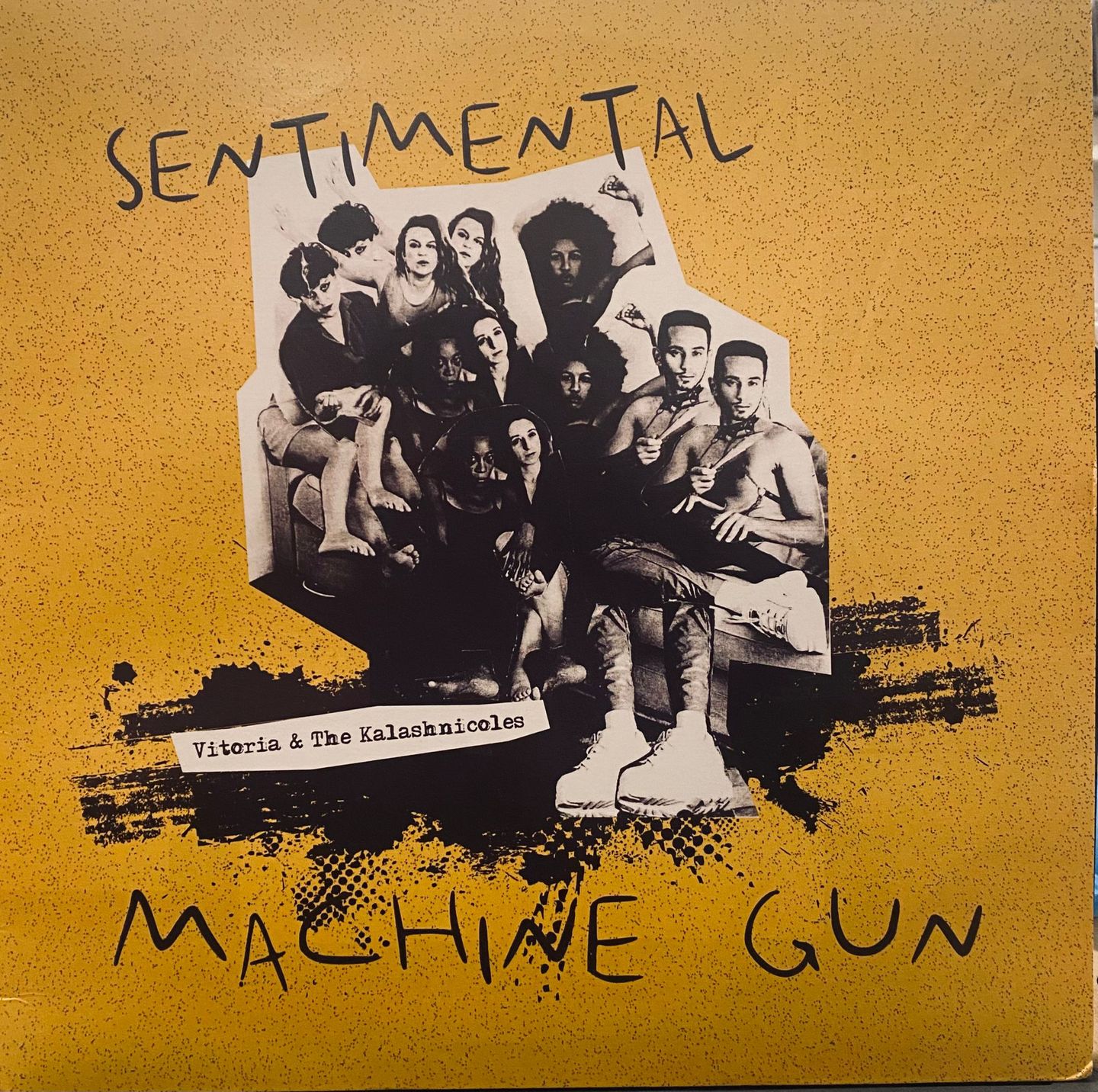 Vitória & The Kalashnicoles - Sentimental Machine Gun | Ragingplanet (AS/RP396) - main Vitória & The Kalashnicoles - Sentimental Machine Gun | Ragingplanet (AS/RP396) - main