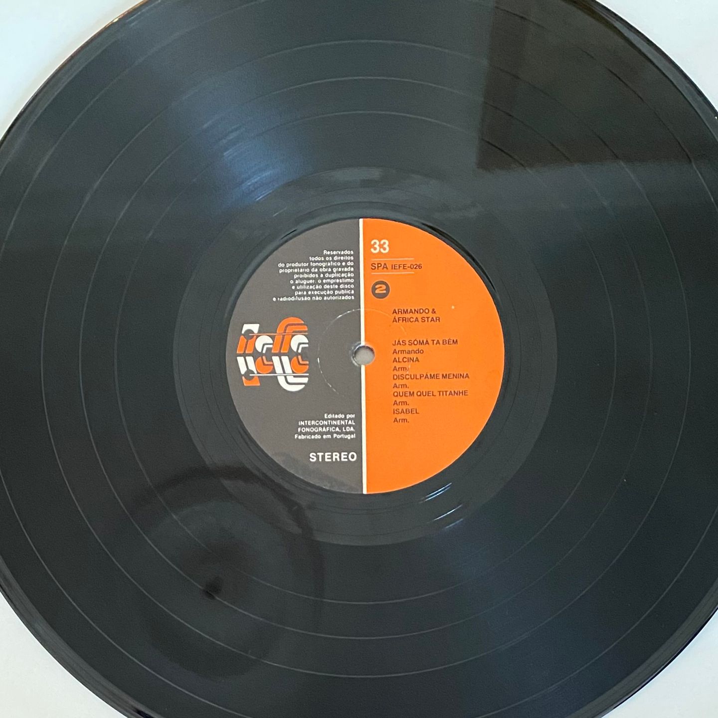 Armando Almeida & Afrika Star - Vôzinha Traidora | Iefe Discos (IEFE-026) - 4