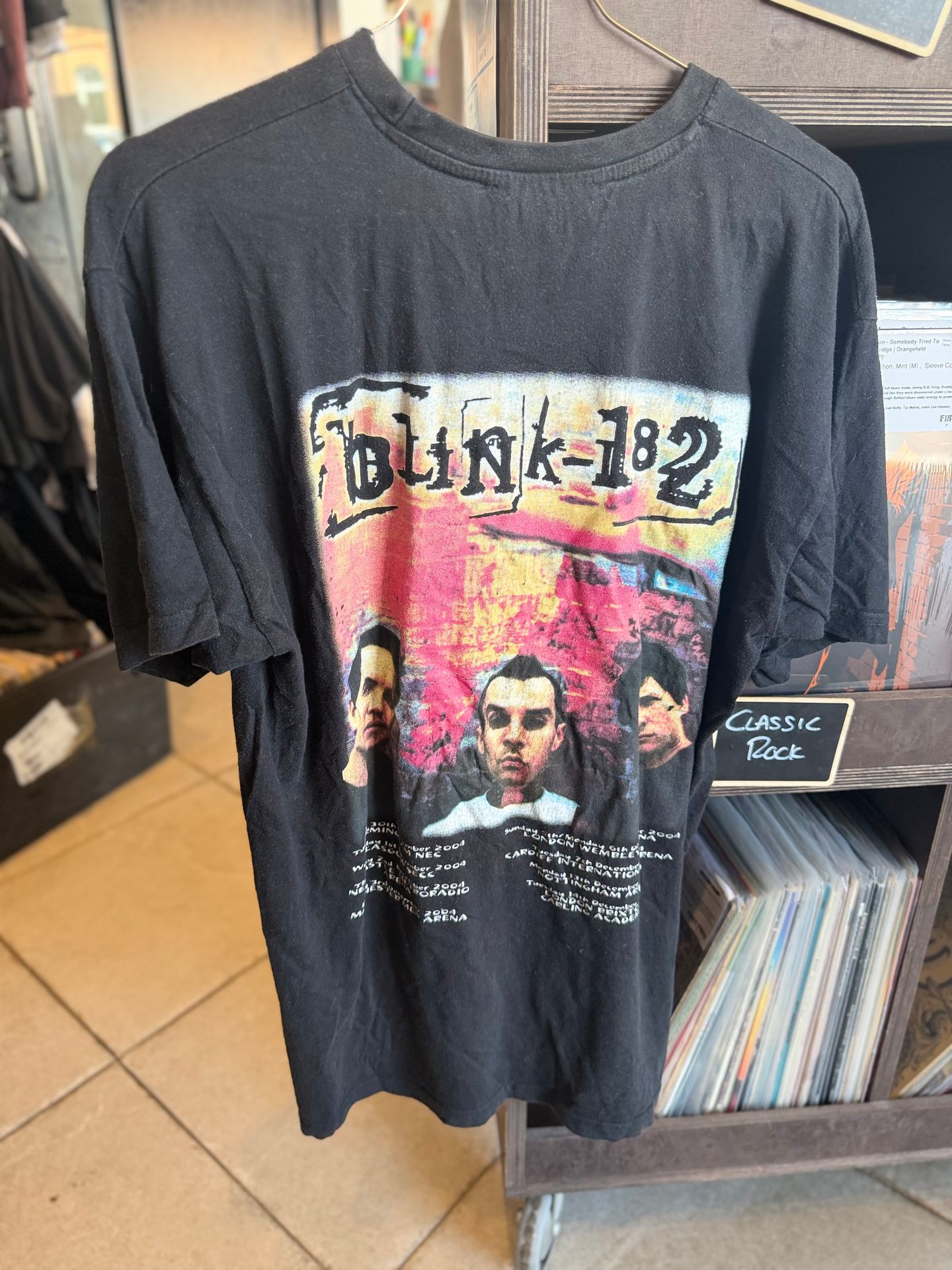 First Press - Blink 182 2004 tour shirt - 2