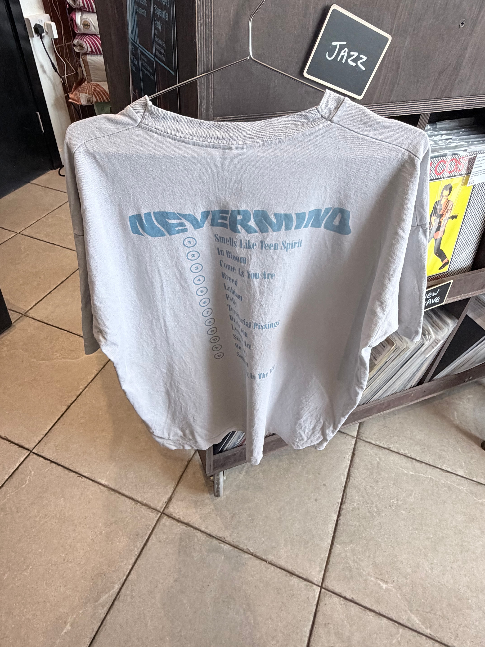 First Press - Vintage 1992 Nirvana Nevermind Size XL Single-Stitch T-Shirt – Screen Stars Premium - 4