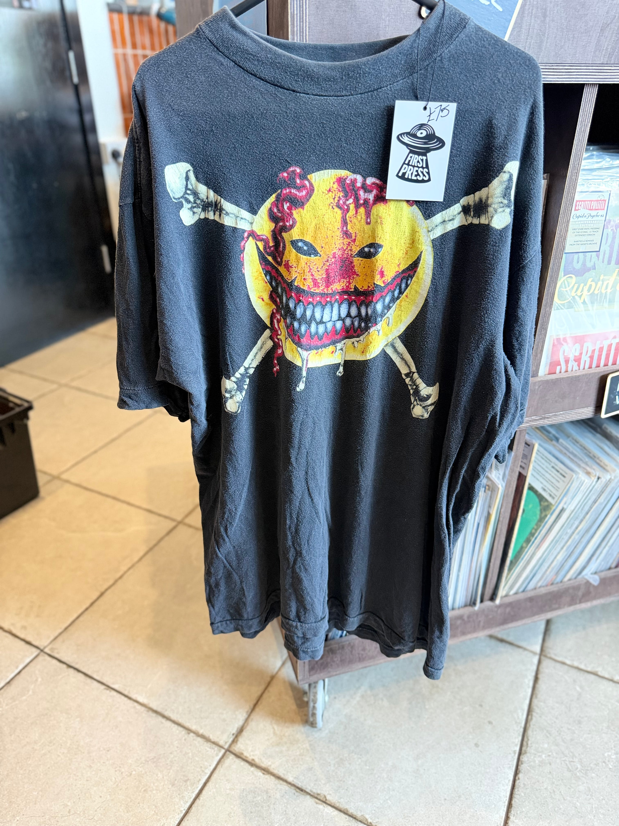First Press - Original Circa 1994 The Wildhearts Smileybones Vintage T-Shirt XL First Press - Original Circa 1994 The Wildhearts Smileybones Vintage T-Shirt XL