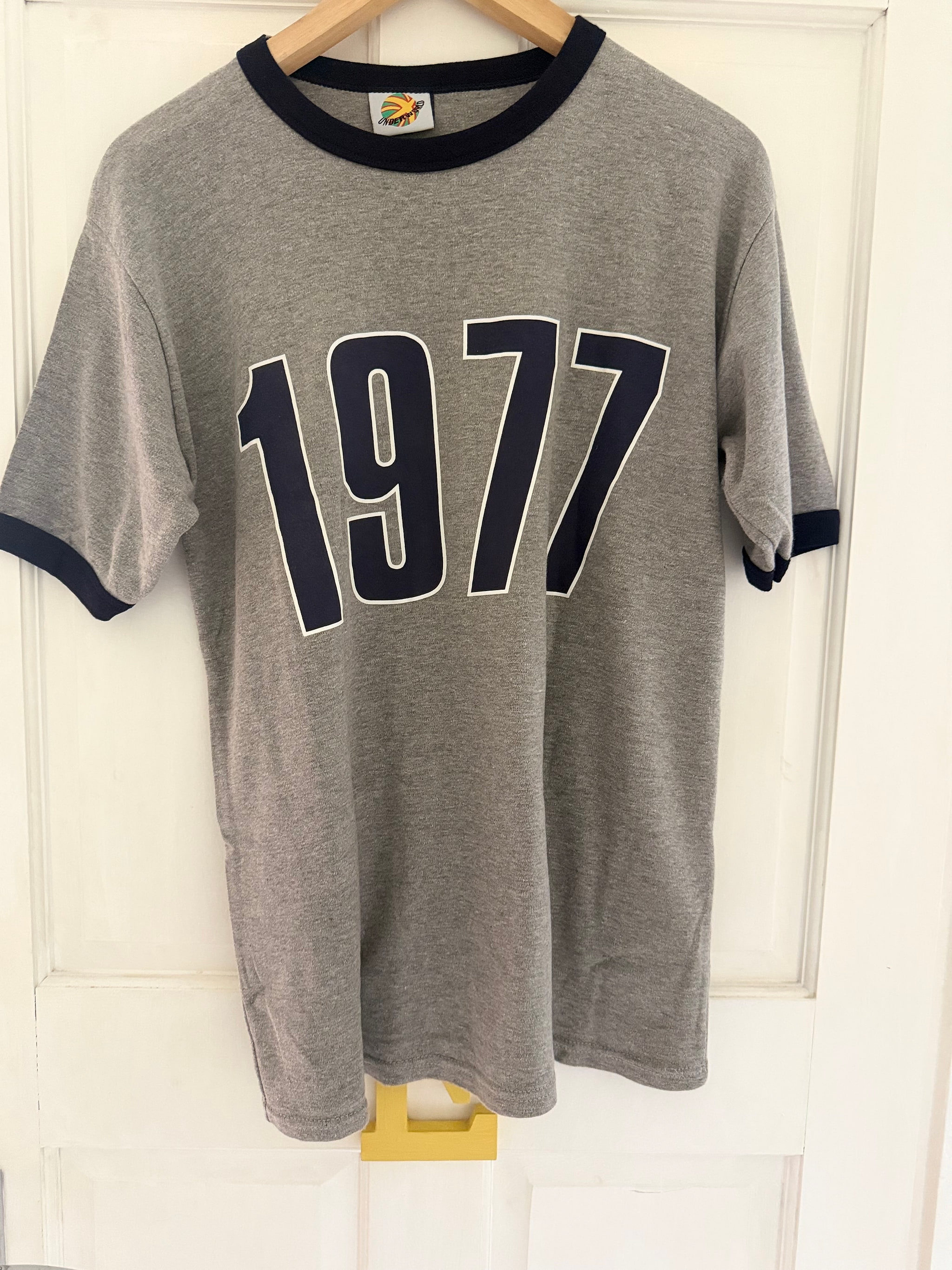 First Press - Original 1996 Ash ‘1977’ Ringer T-Shirt – Underworld – Medium