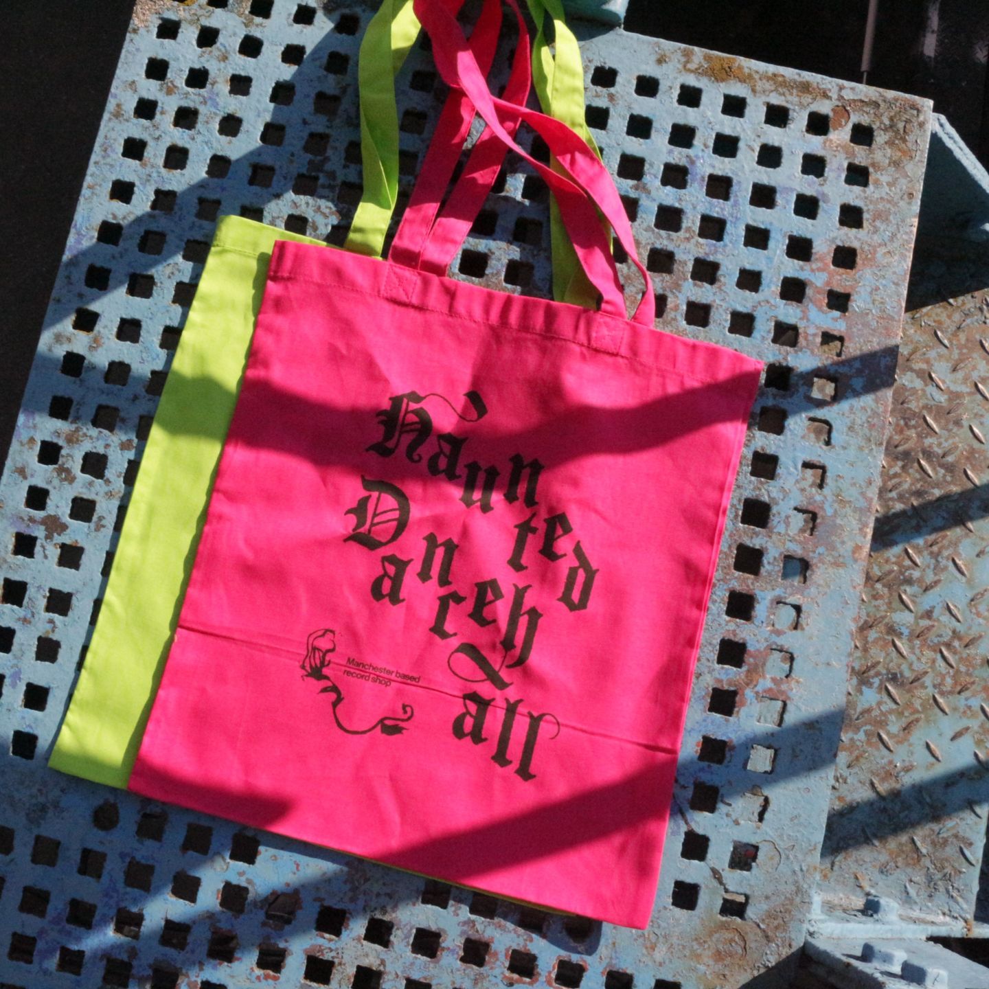 Haunted Dancehall - Tote Bag 2026 (Fuchsia)