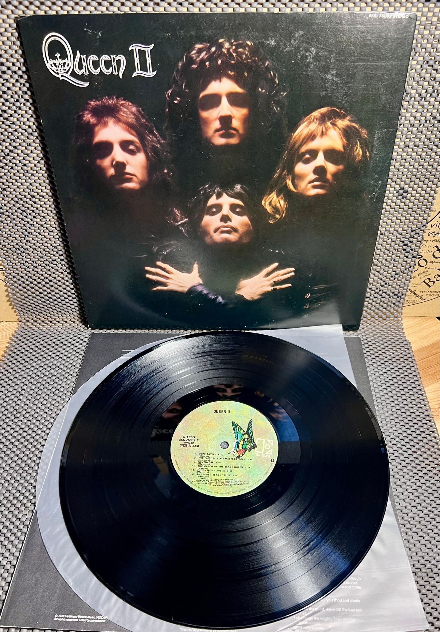 Queen - Queen II | Elektra (EKS-75082) - 2