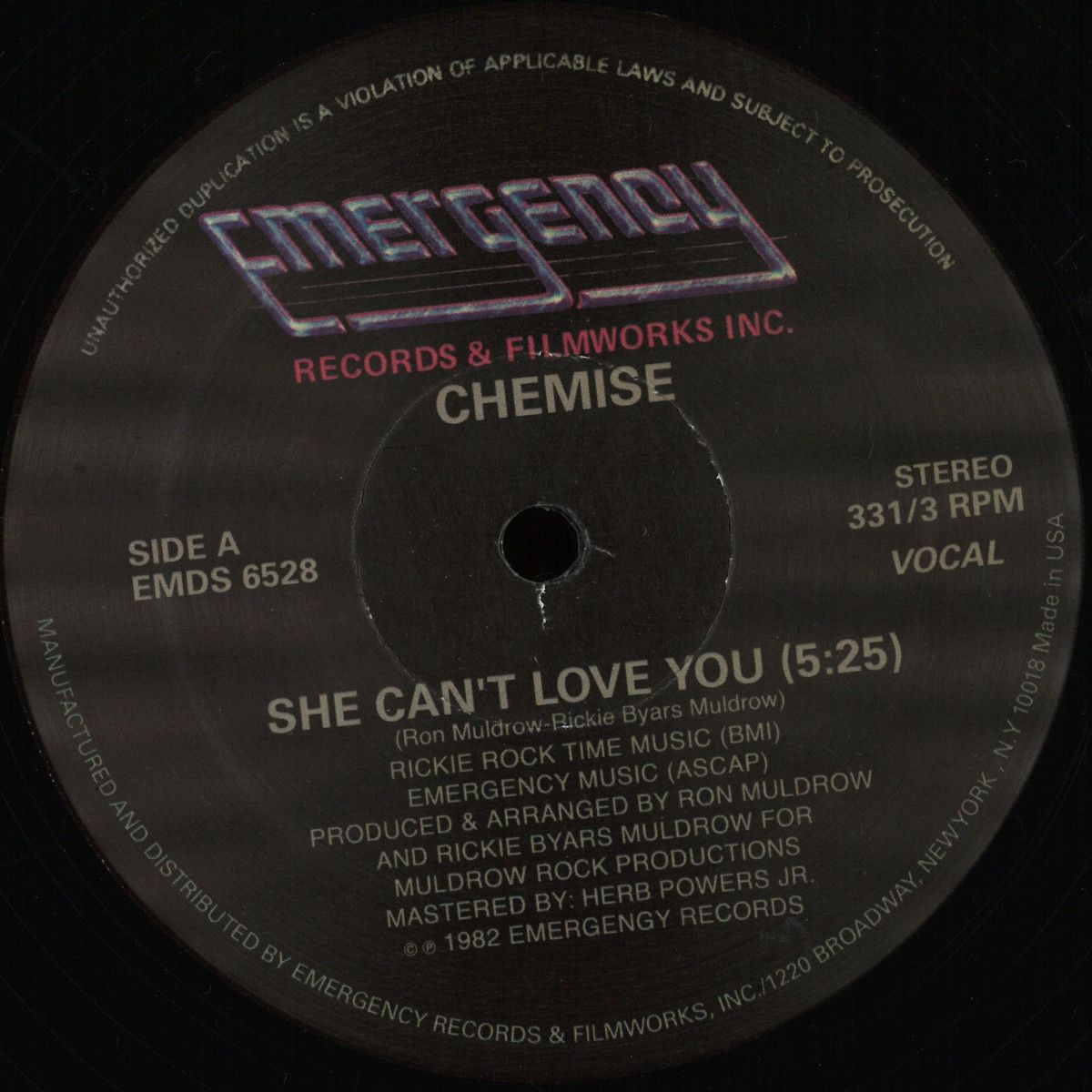 Chemise - She Can't Love You | EMERGENCY (EMDS6528)