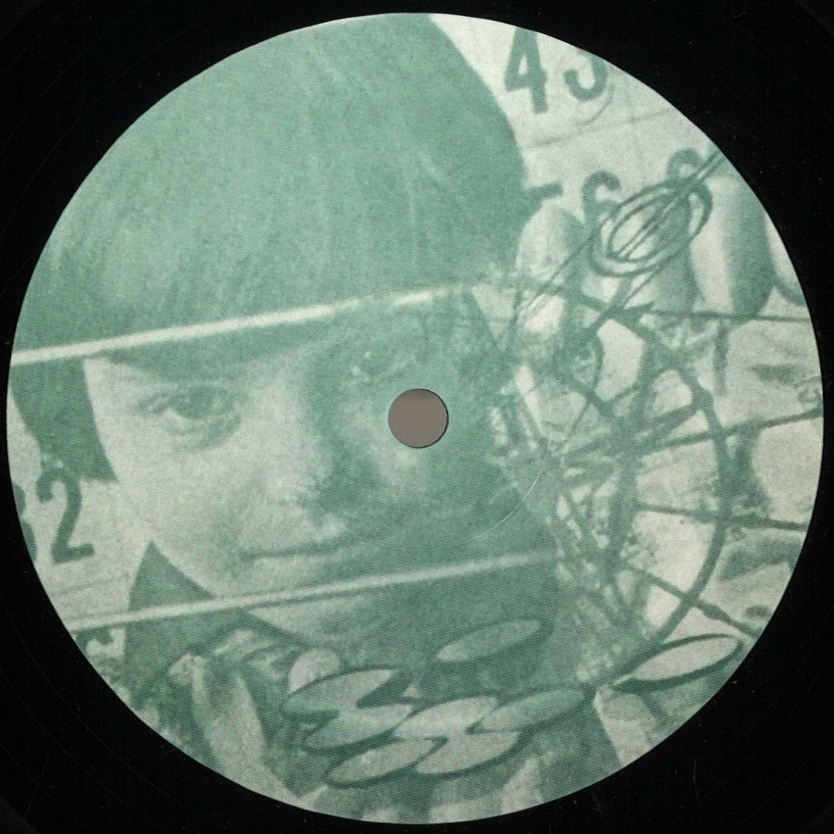 Woody Mcbride - Basketball Heroes | Communique (C020)