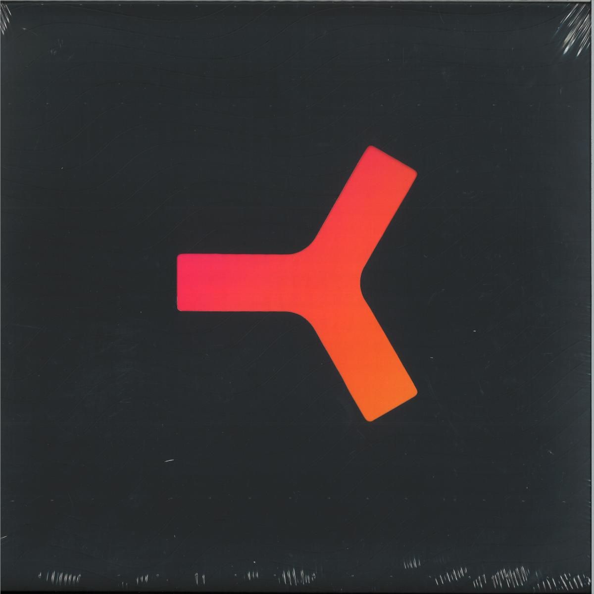 KAYINDA - MENTALIS (ORIGINAL / PIG&DAN REMIX) | DIKI Records (DIKIR2504) - main KAYINDA - MENTALIS (ORIGINAL / PIG&DAN REMIX) | DIKI Records (DIKIR2504) - main