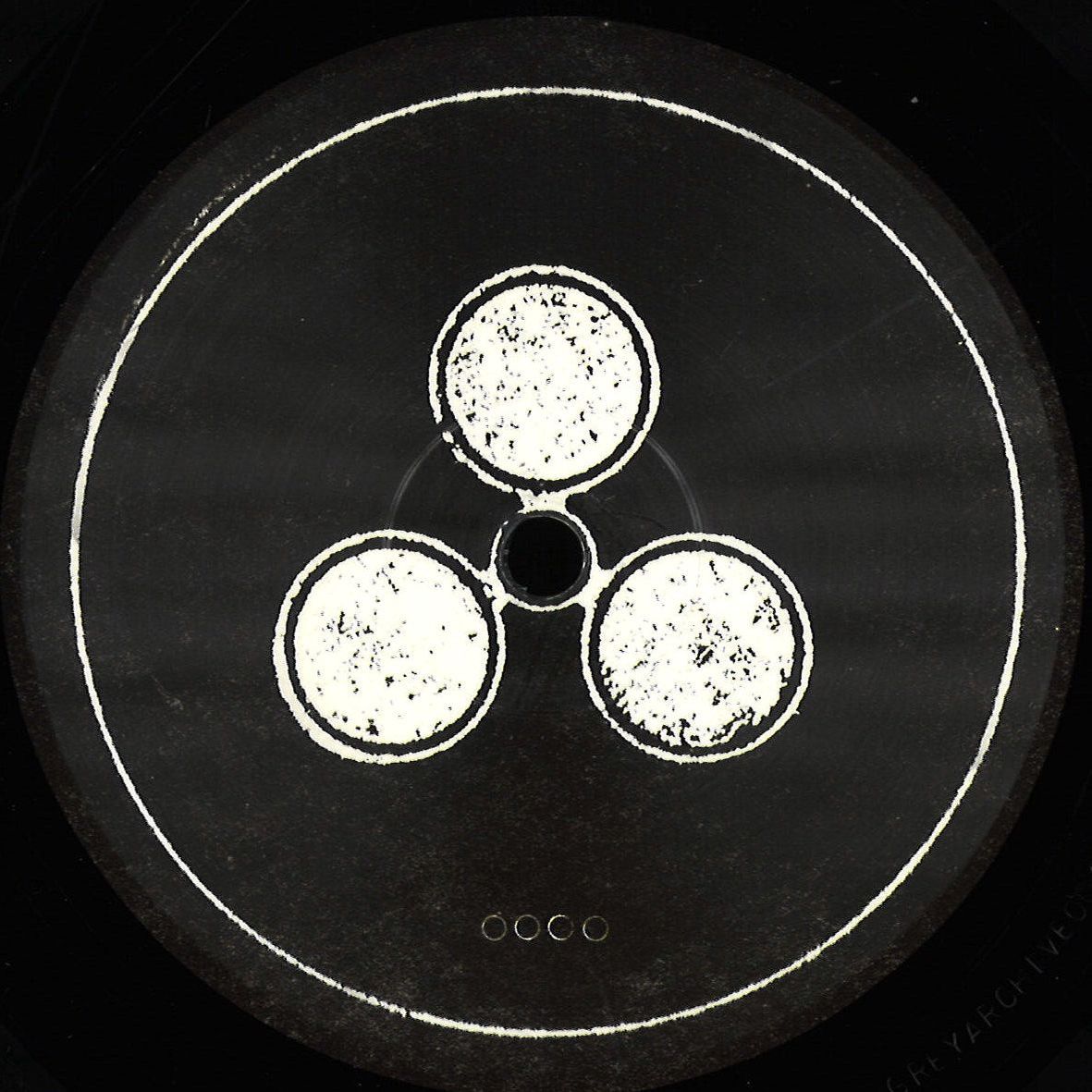 Grad_U - Archive 01 | GREYSCALE (GREYARCHIVE001) Grad_U - Archive 01 | GREYSCALE (GREYARCHIVE001)