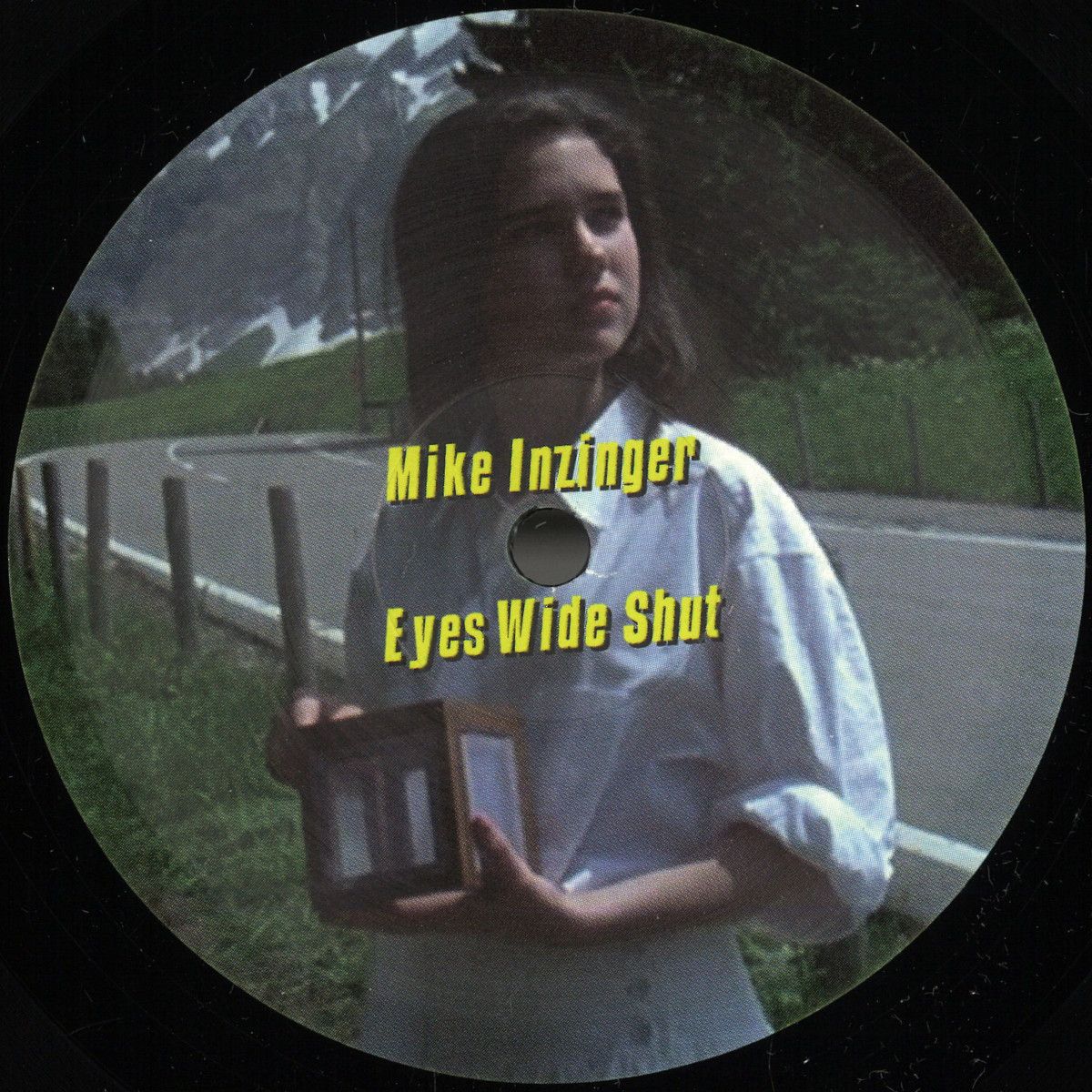 Mike Inzinger - Eyes Wide Shut | MIR Records (MIR0003) Mike Inzinger - Eyes Wide Shut | MIR Records (MIR0003)