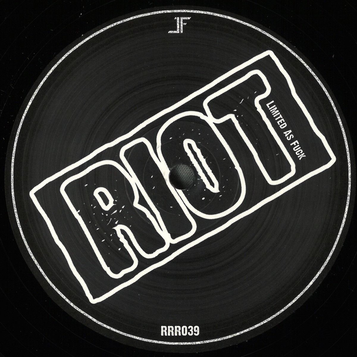 Sebastian Sandmann - Onslaught | RIOT Radio Records (RRR039) Sebastian Sandmann - Onslaught | RIOT Radio Records (RRR039)