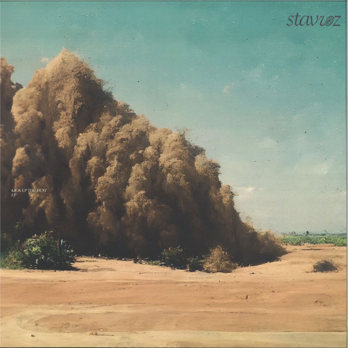 Stavroz - KICK UP THE DUST | MOODFAMILY (MFV010)