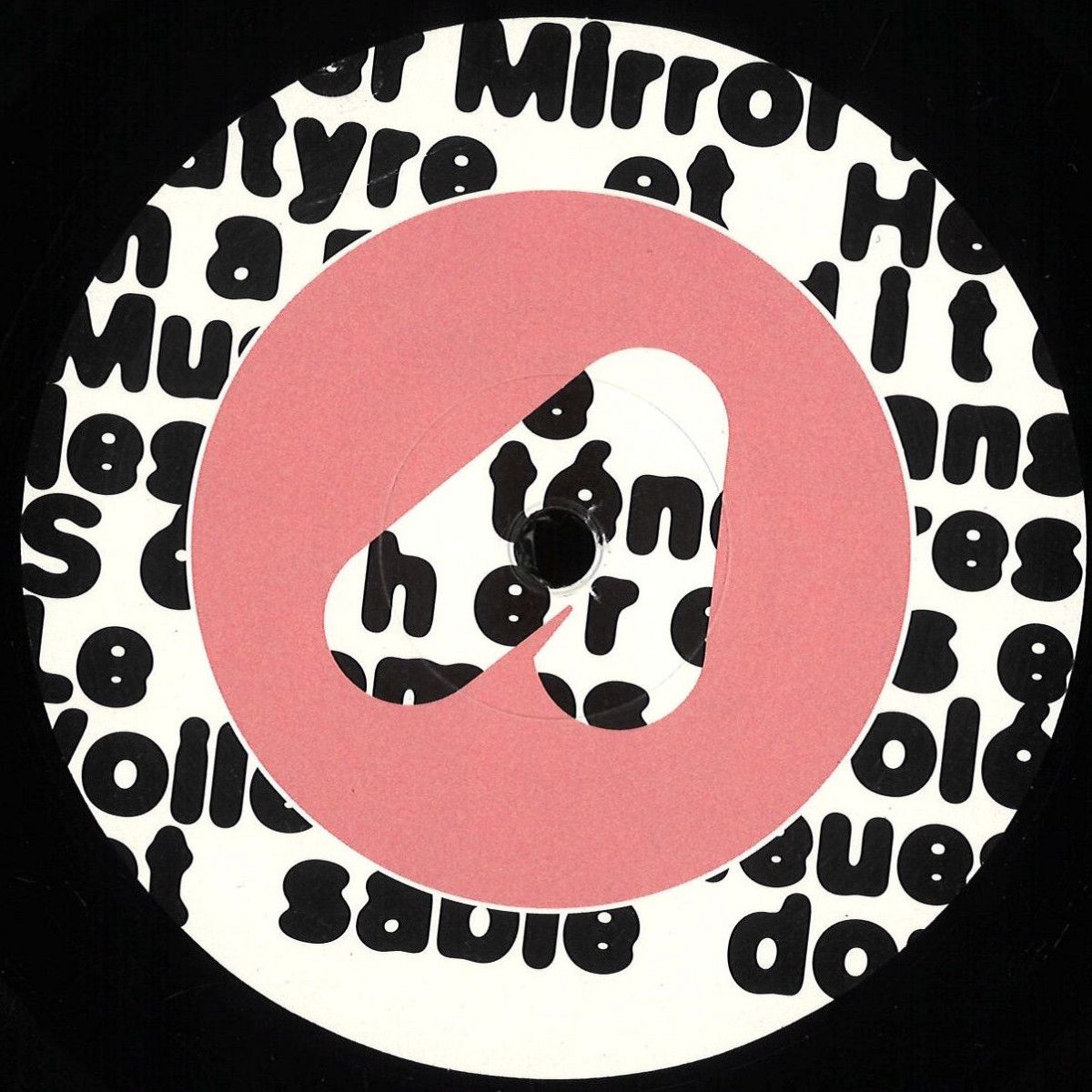 Mouchoir Étanche - Une fille pétrifiée | Cellule 75 (CELL-03LP NOCOVER) - main