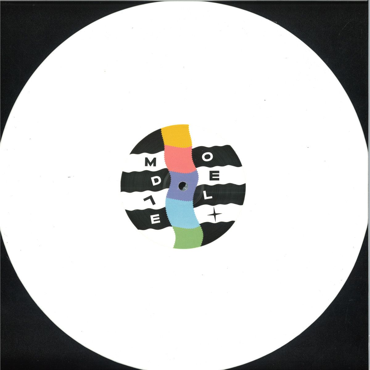 Modelle - Ascend | MODEZ (MODEZ001)