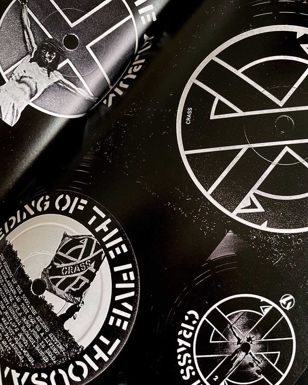 DON'T SLEEP - Don't Sleep. The Graphic Language of Vinyl Labels A Zine by Britt Müller and Winnes Rademächers Britt Müller, Winnes Rademächers - 6